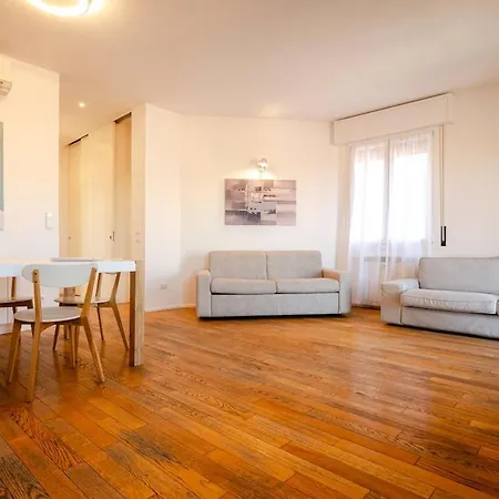 Oberdan Terrace * בולוניה