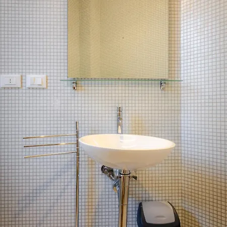 Oberdan Terrace * בולוניה