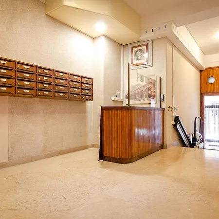 Oberdan Terrace Apartment *