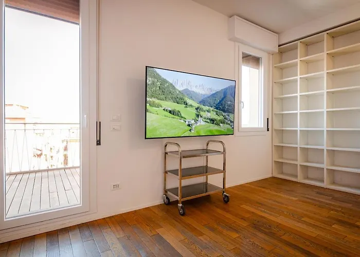 Oberdan Terrace Apartment