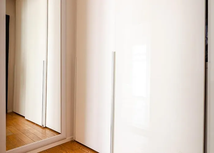 Oberdan Terrace * بولونيا